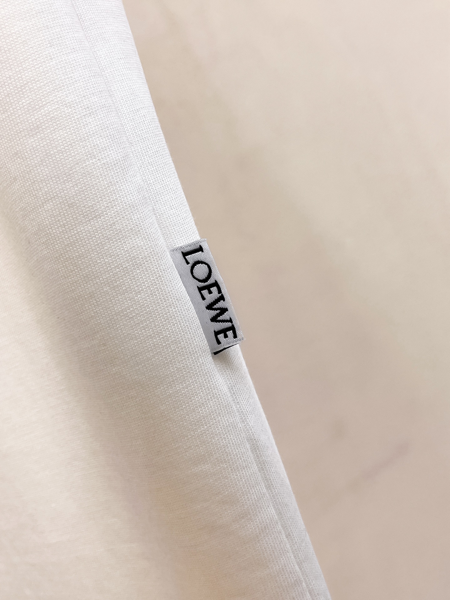 ロエベ n級コピー Tシャツ チェッカーロゴ デザイン カジュアル定番|スーパーコピーn級優良店 8 ロエベ n級コピー Tシャツ チェッカーロゴ デザイン カジュアル定番|スーパーコピー服