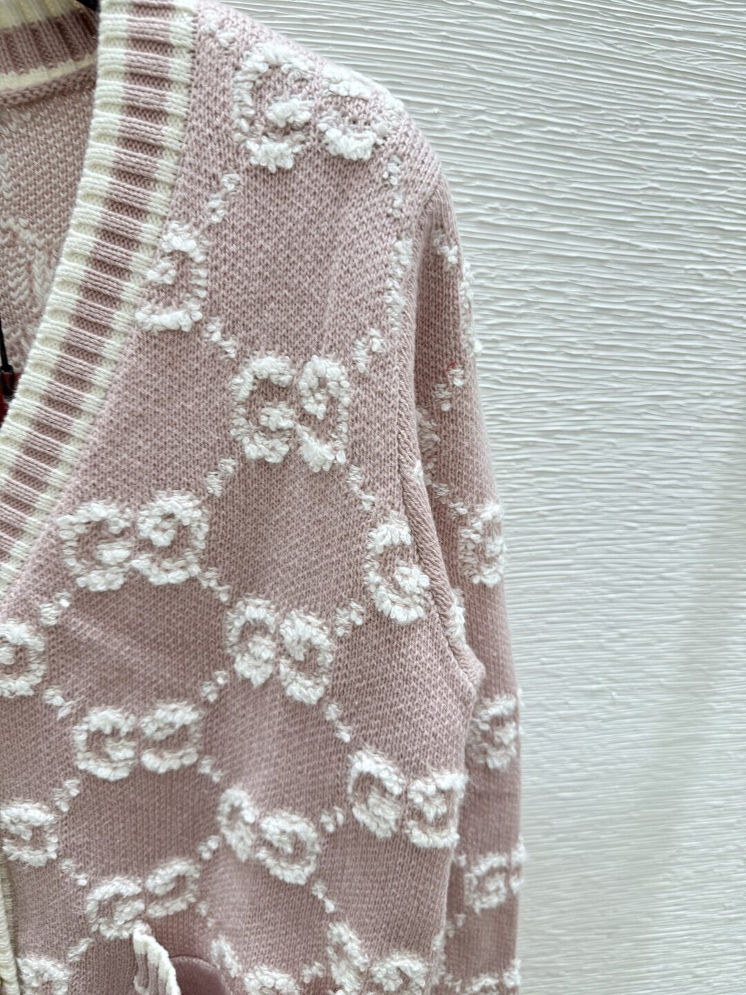 グッチ n級コピー GG柄 カーディガン ピンク 上質ニット|スーパーコピーn級優良店 5 グッチ n級コピー GG柄 カーディガン ピンク 上質ニット|スーパーコピー服