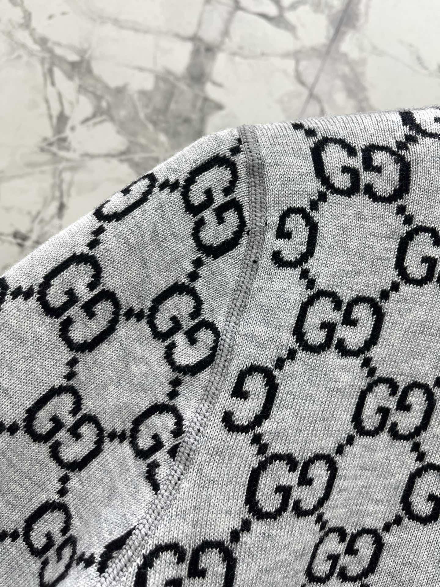 グッチ 偽物販売店 グレー GG柄 カーディガン モノトーン|スーパーコピーn級優良店 5 グッチ 偽物販売店 グレー GG柄 カーディガン モノトーン|スーパーコピー服