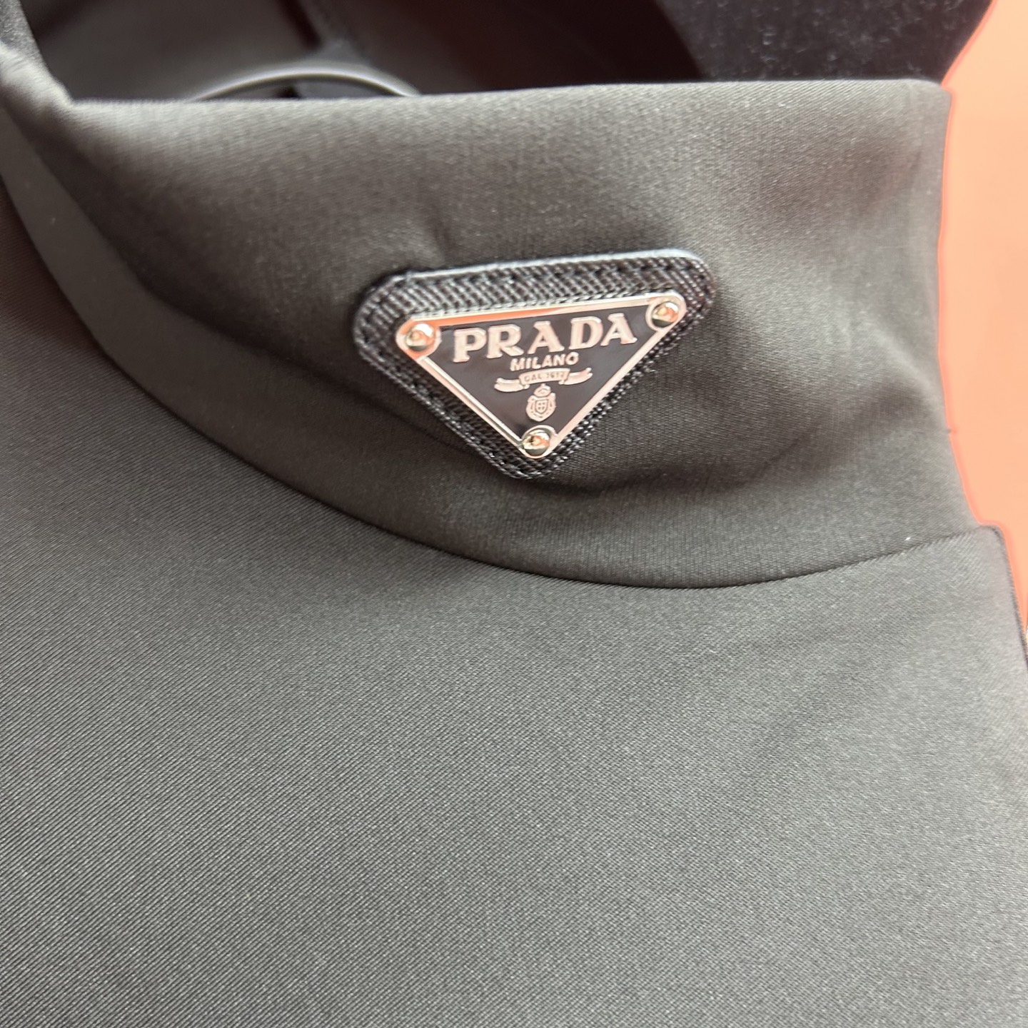 プラダ 偽物販売店 タートルネック ロングスリーブ ミニマルデザイン|スーパーコピーn級優良店 7 プラダ 偽物販売店 タートルネック ロングスリーブ ミニマルデザイン|スーパーコピー服