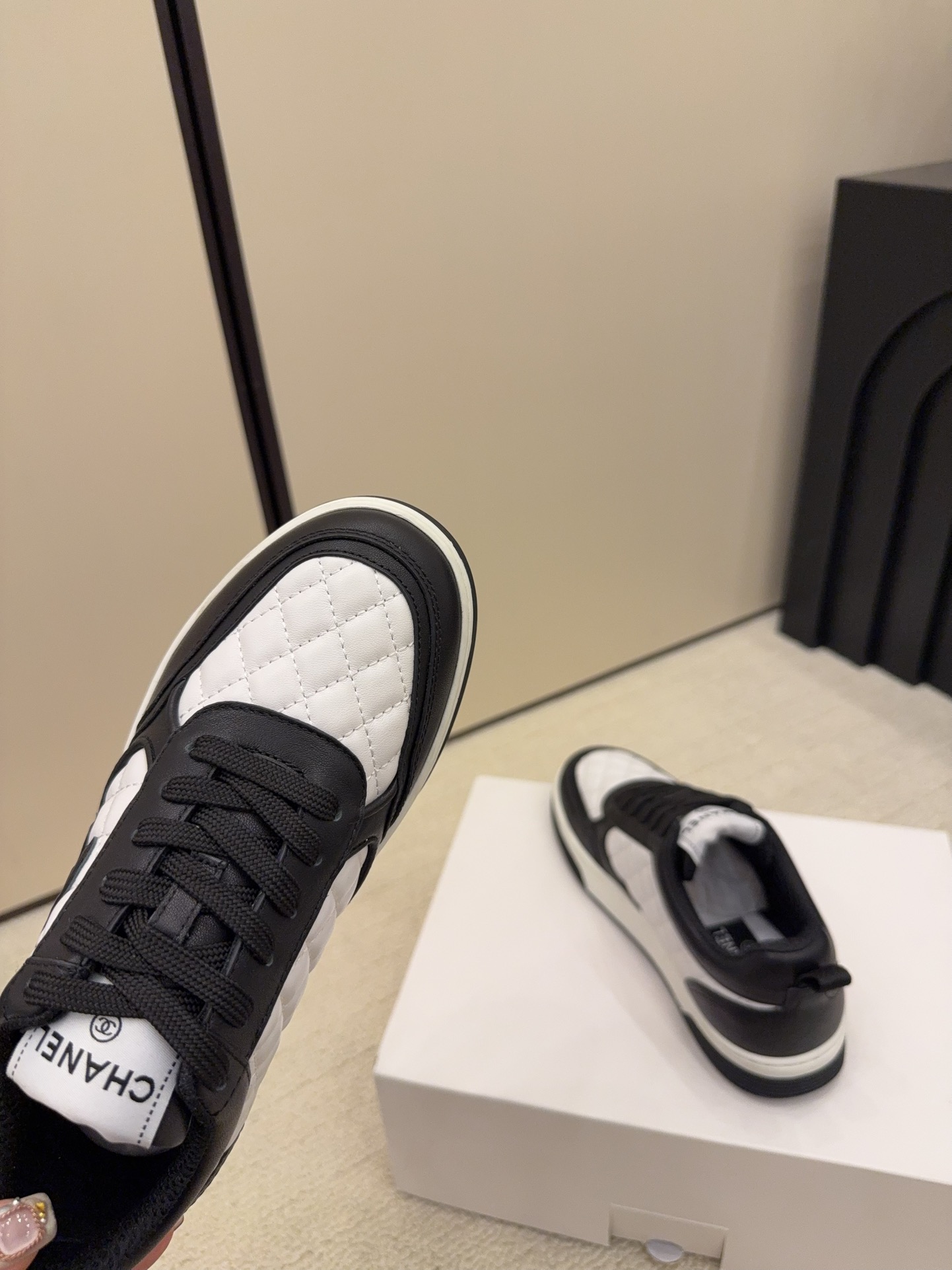 シャネル ブランド コピー 安全通販 黒白キルティング厚底スニーカー 2025定番 高再現度 本革 口コミ多数|スーパーコピーn級優良店 7 シャネル ブランド コピー 安全通販 黒白キルティング厚底スニーカー 2025定番 高再現度 本革 口コミ多数|スーパーコピー服