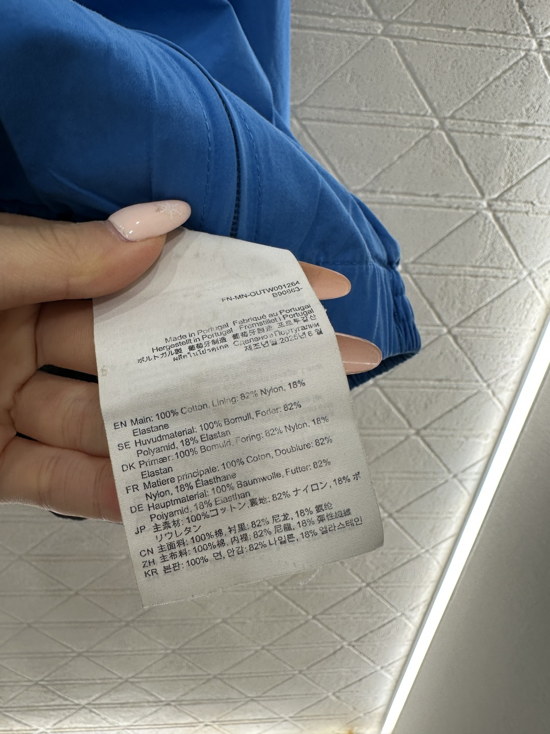 Acne Studios スーパーコピー 立領ブルージャケット 上質感ある軽量アウター｜スーパーコピー服