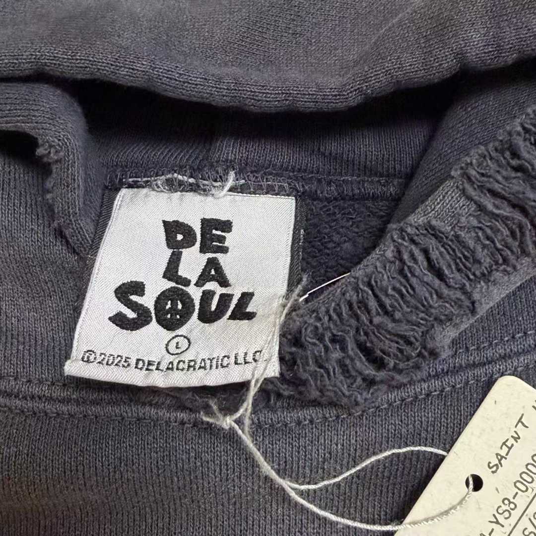 セントマイケル スーパーコピー フラワーグラフィック フーディー ヴィンテージ加工 ダメージ表現 高再現｜スーパーコピー服