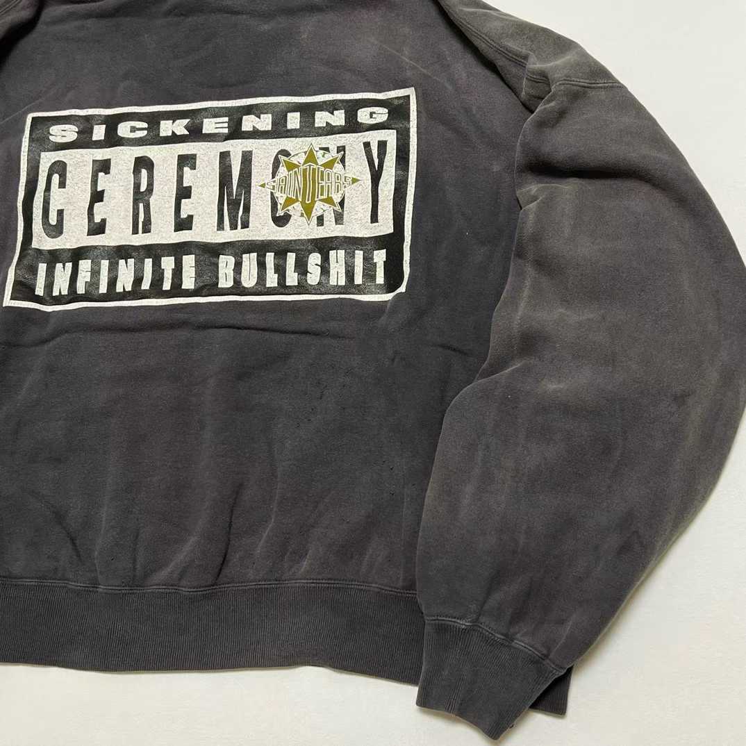 セントマイケル ブランド コピー 安全通販 星形グラフィック フーディ 重厚感ある定番モデル｜スーパーコピー服