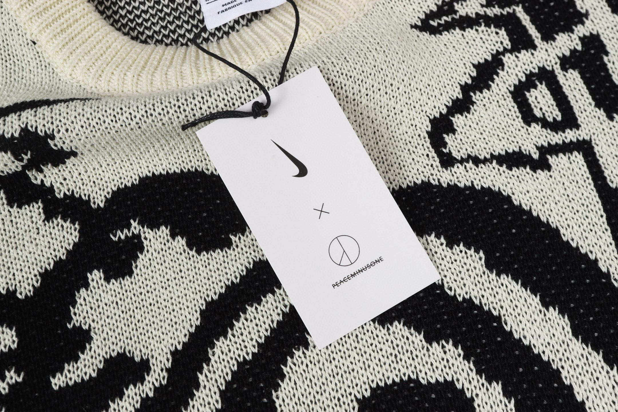 Stussy コピー アート柄ニットセーター 個性派デザイン×存在感溢れるストリート風｜スーパーコピー服