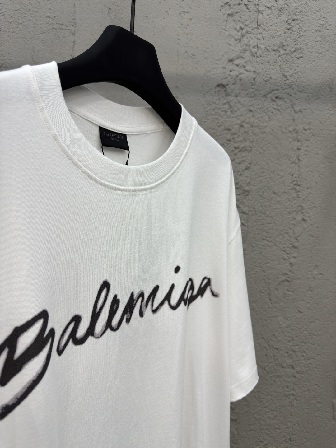 バレンシアガ 芸能人偽物 スクリプトロゴ Tシャツ オーバーサイズ ブラック ストリート 高品質｜スーパーコピー服