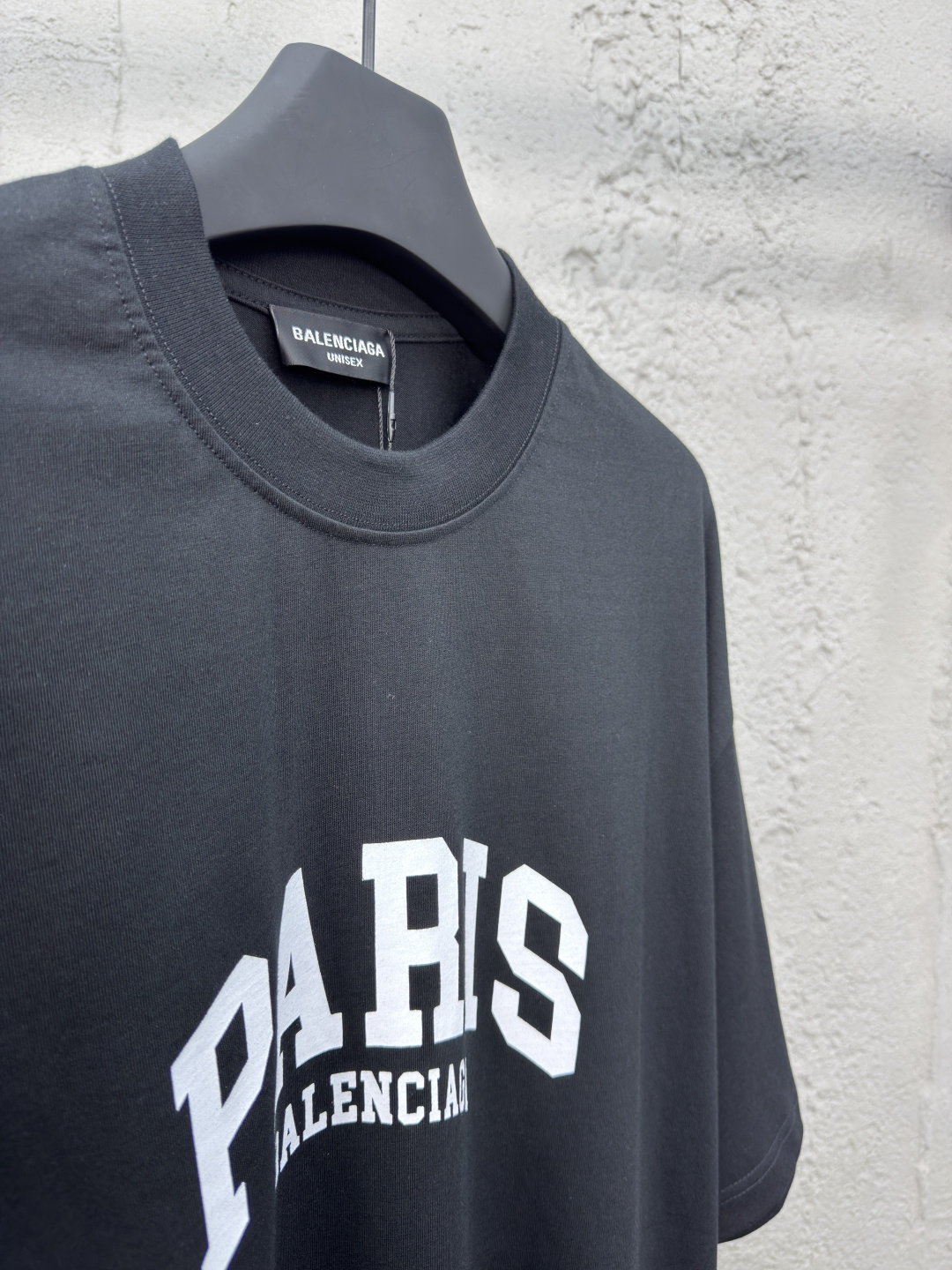 バレンシアガ コピー PARISアーチロゴ Tシャツ オーバーサイズ ストリート カジュアル ブラック 高級仕上げ｜スーパーコピー服