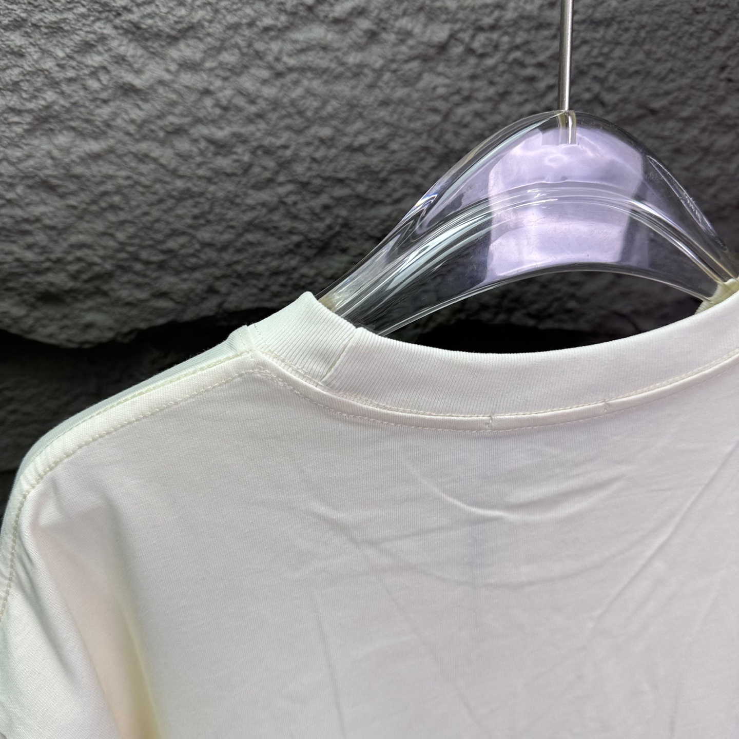 バレンシアガ スーパーコピー City of Angels LA夜景 Tシャツ オーバーサイズ オフホワイト グラフィックプリント 夏服 リゾートストリート 高級ヴィンテージ風｜スーパーコピー服