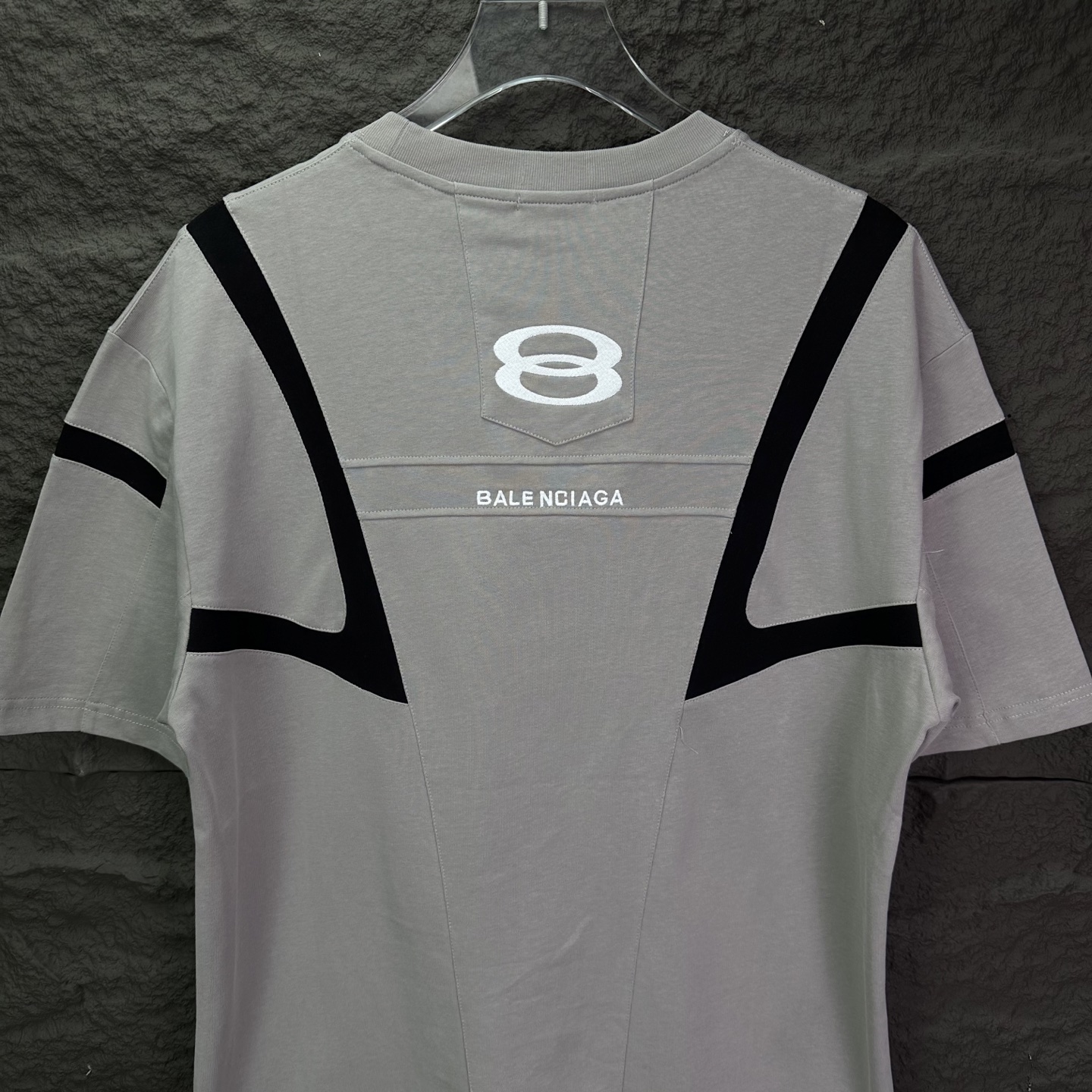 バレンシアガ スーパーコピー 8ナンバー スポーツライン Tシャツ ストリート 高級感 オーバーサイズ モードスタイル|スーパーコピーn級優良店 7 バレンシアガ スーパーコピー 8ナンバー スポーツライン Tシャツ ストリート 高級感 オーバーサイズ モードスタイル|スーパーコピー服