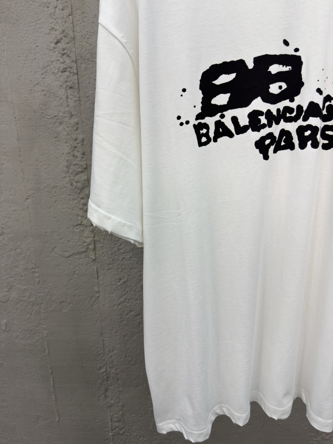 バレンシアガ スーパーコピー City of Angels ロサンゼルス風景 Tシャツ オーバーサイズ ベージュ ストリートグラフィック 夏服 高級感プリント｜スーパーコピー服