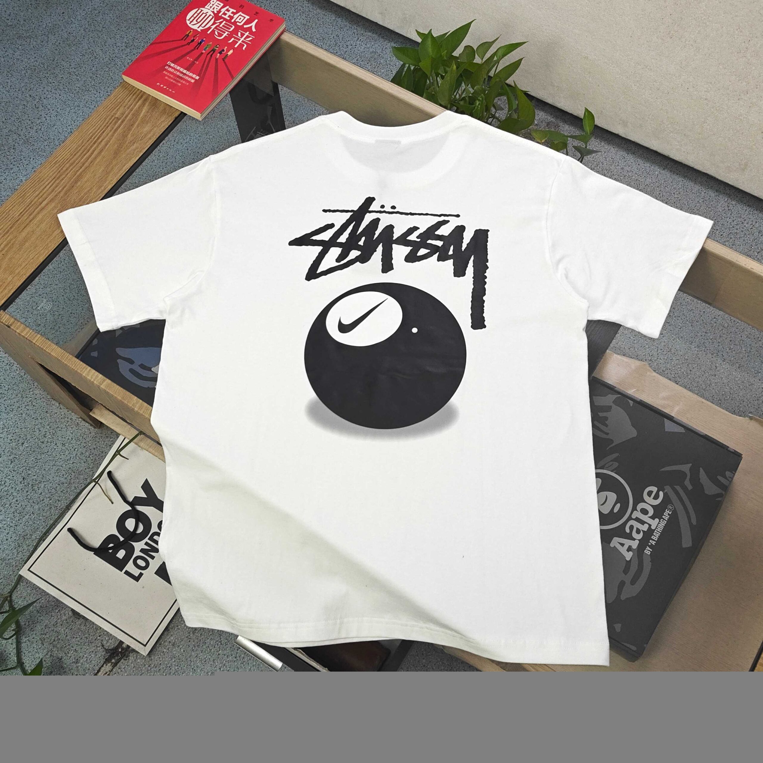 ステューシー スーパーコピー 優良サイト 8ボールスウッシュTシャツ 王道ストリートの存在感｜スーパーコピー服