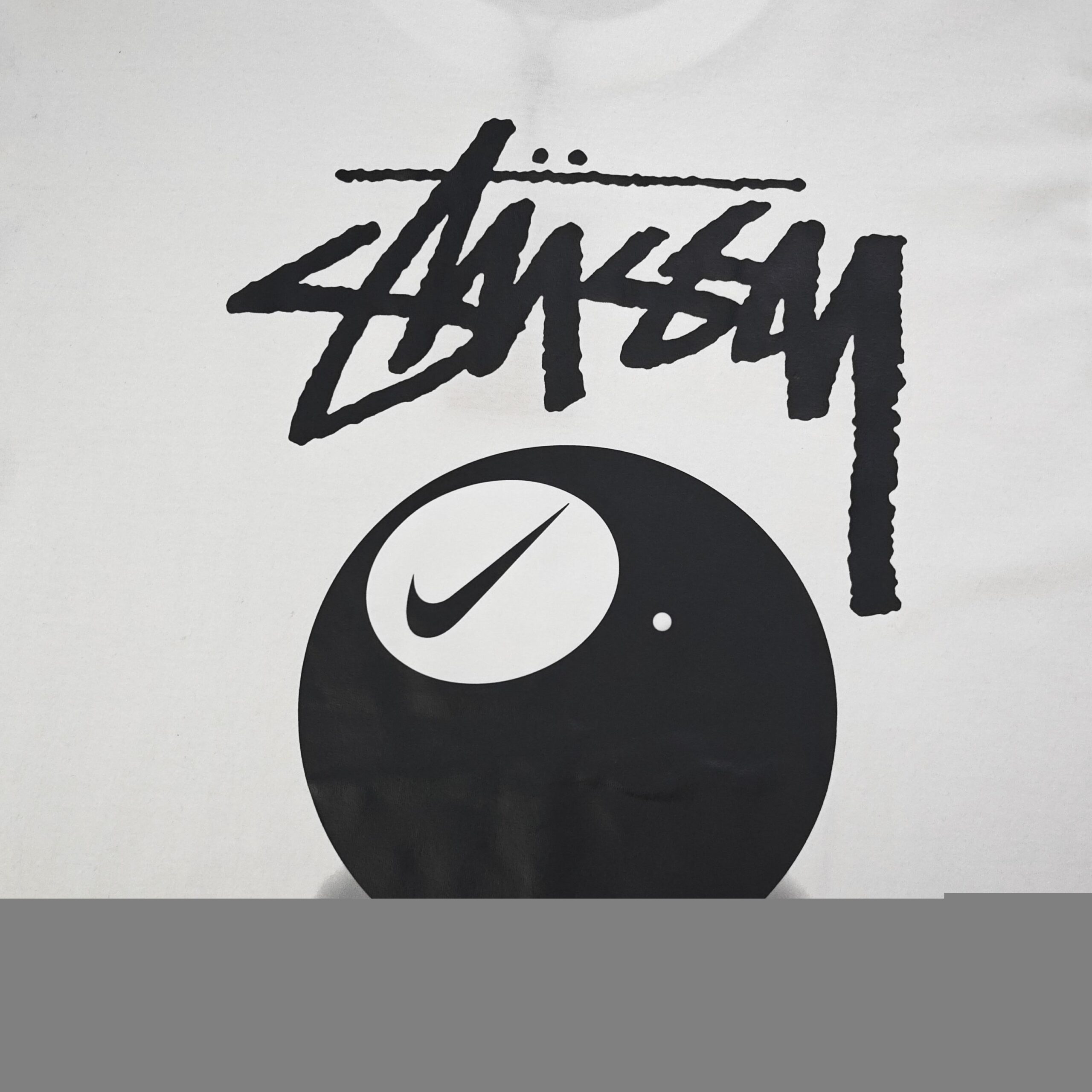 ステューシー スーパーコピー 優良サイト 8ボールスウッシュTシャツ 王道ストリートの存在感｜スーパーコピー服