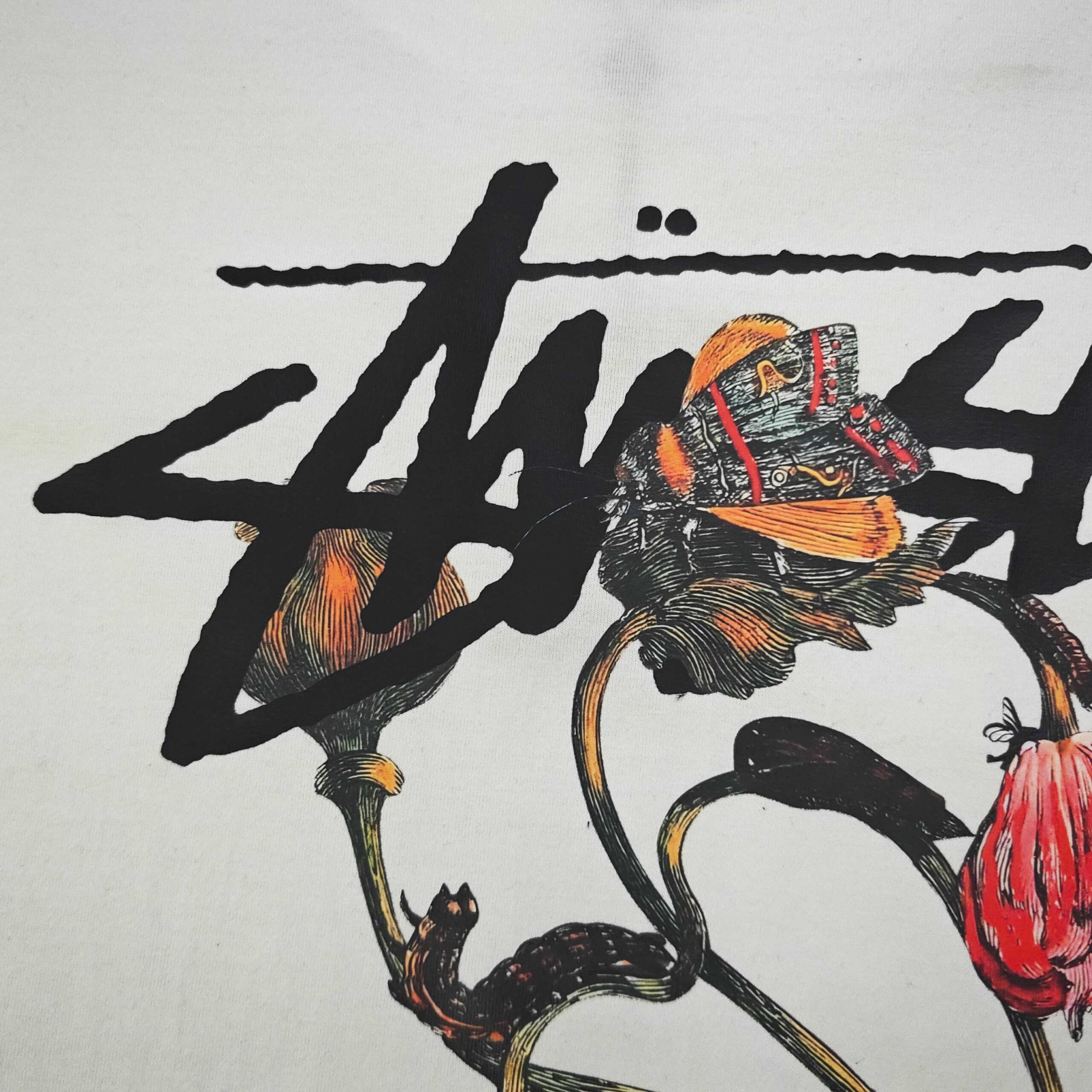 ステューシー 芸能人偽物 フラワーアートTシャツ 柄映えする上品ストリートデザイン｜スーパーコピー服