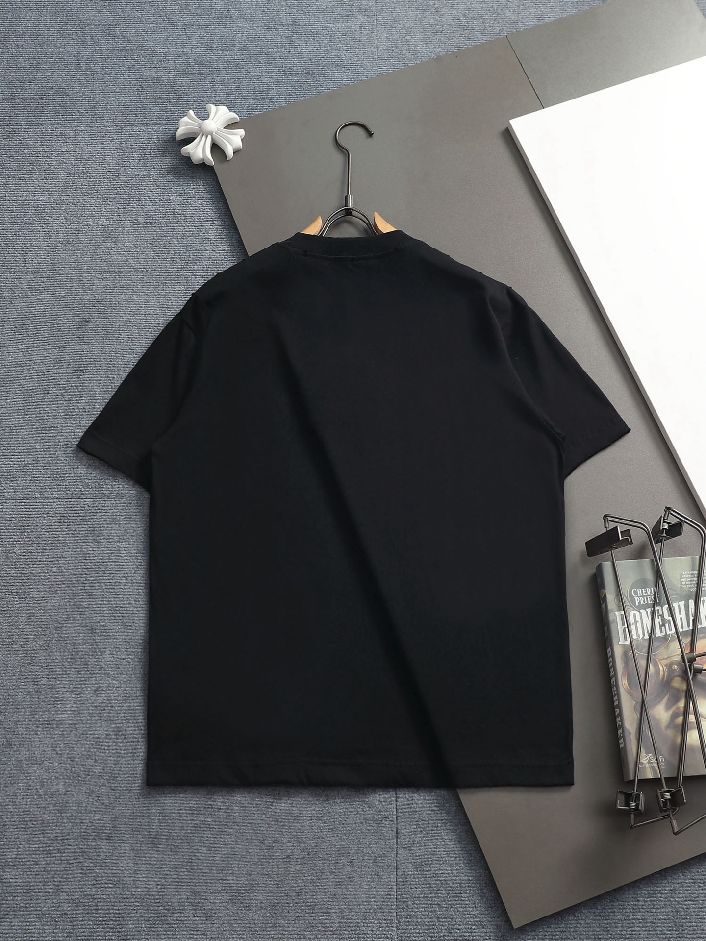 AMIRI コピー 星ロゴ刺繍Tシャツ メンズレディース兼用｜高品質コットン半袖トップス｜スーパーコピー服