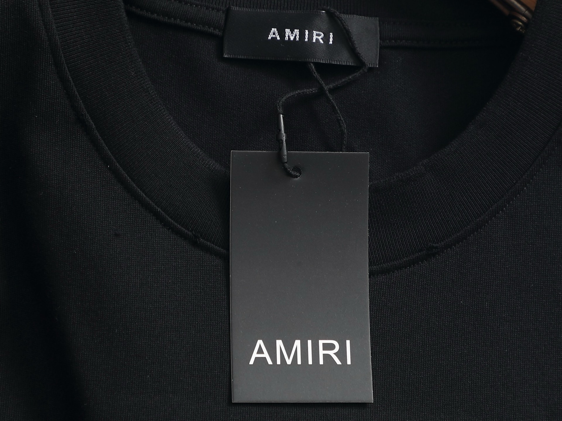 AMIRI コピー 星ロゴ刺繍Tシャツ メンズレディース兼用｜高品質コットン半袖トップス｜スーパーコピー服