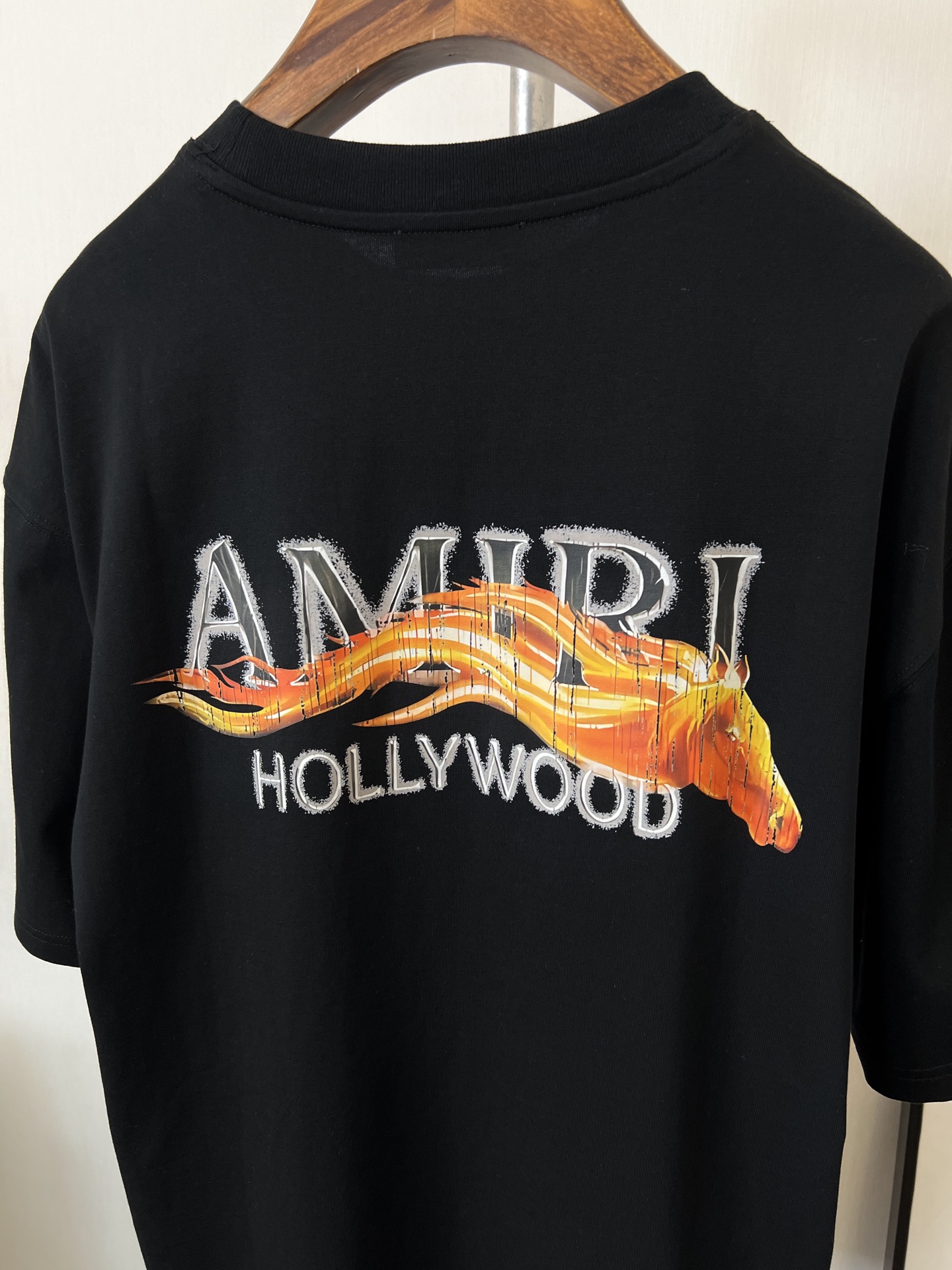 AMIRI 並行輸入品 ロゴ刺繍 Tシャツ メンズ ハリウッドデザイン ストリート人気｜スーパーコピー服