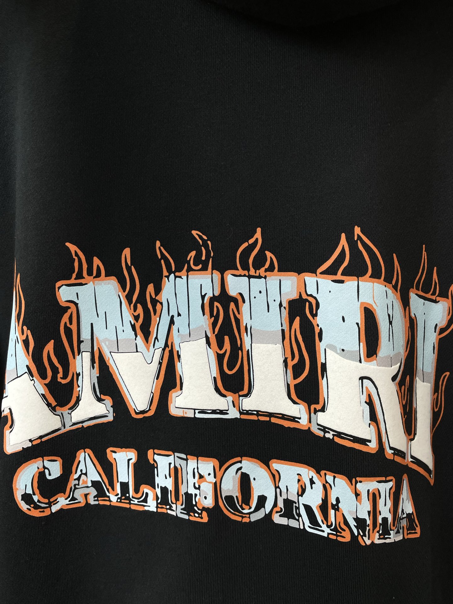 アミリ スーパーコピー ロゴ刺繍ジップパーカー ストリート人気 フーディー メンズ定番モデル｜スーパーコピー服