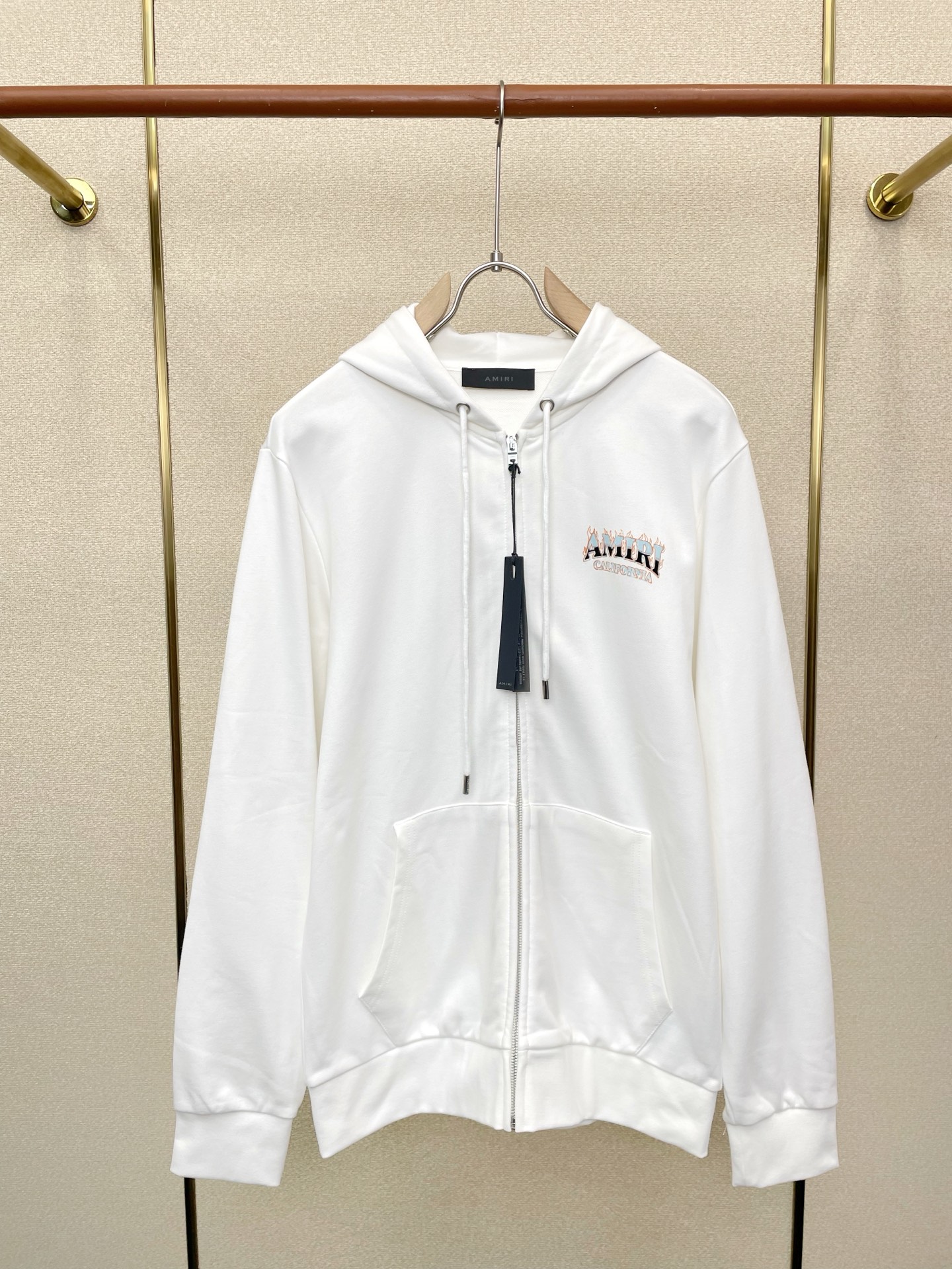 アミリ スーパーコピー ロゴ刺繍ジップパーカー ストリート人気 フーディー メンズ定番モデル｜スーパーコピー服