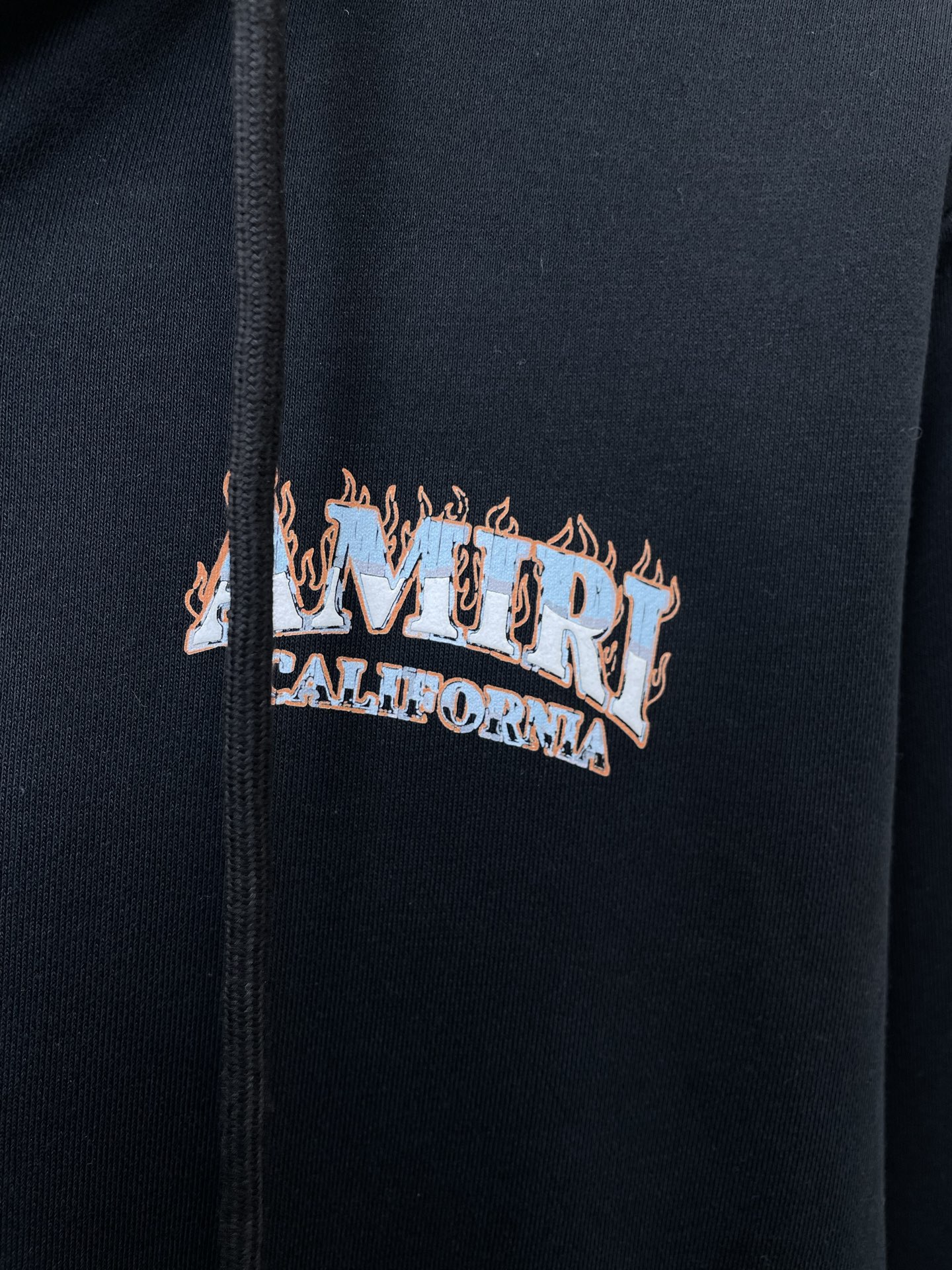 アミリ スーパーコピー ロゴ刺繍ジップパーカー ストリート人気 フーディー メンズ定番モデル｜スーパーコピー服