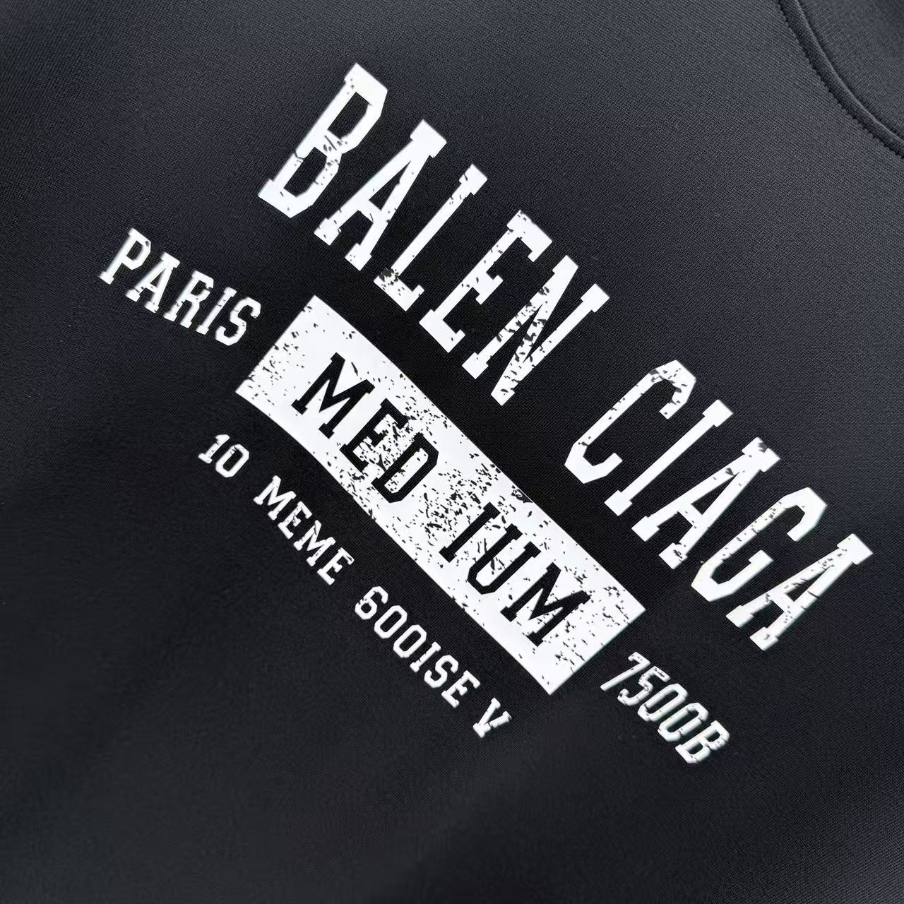 バレンシアガ n級コピー MEDIUMアートロゴTシャツ|ストリート感漂うモード一着|スーパーコピーn級優良店 6 バレンシアガ n級コピー MEDIUMアートロゴTシャツ|ストリート感漂うモード一着|スーパーコピー服