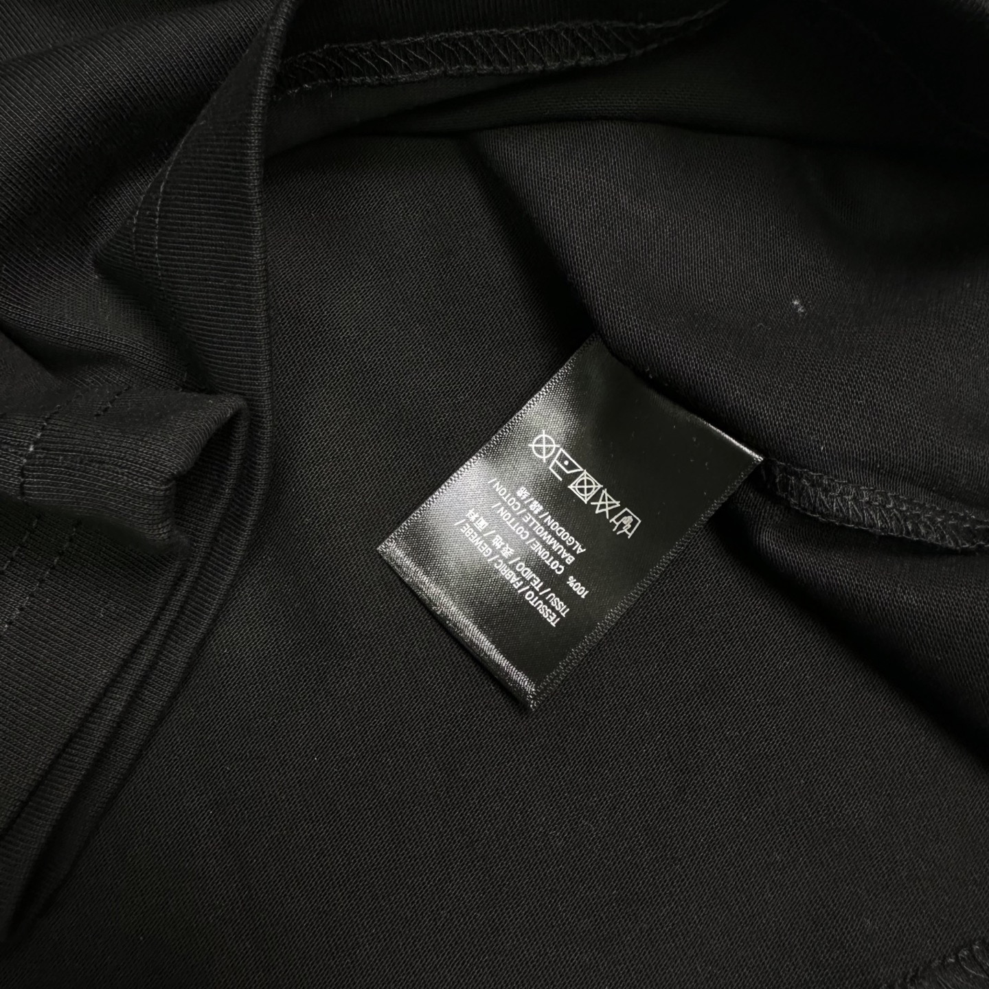 バレンシアガ n級コピー ブラッシュロゴTシャツ|筆描き風ロゴが映える人気ストリートモデル|スーパーコピーn級優良店 6 バレンシアガ n級コピー ブラッシュロゴTシャツ|筆描き風ロゴが映える人気ストリートモデル|スーパーコピー服