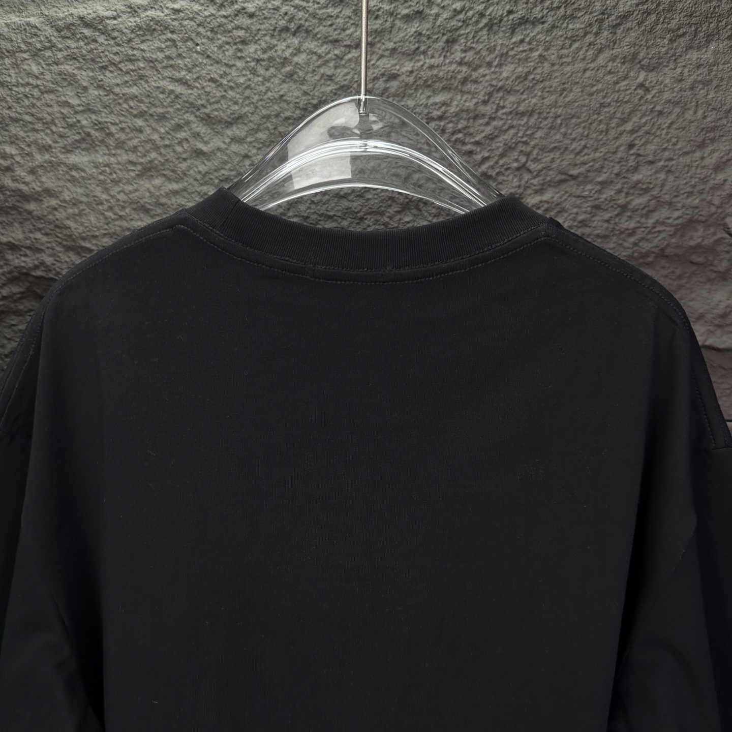 バレンシアガ n級コピー ブラッシュロゴTシャツ|筆描き風ロゴが映える人気ストリートモデル|スーパーコピーn級優良店 8 バレンシアガ n級コピー ブラッシュロゴTシャツ|筆描き風ロゴが映える人気ストリートモデル|スーパーコピー服