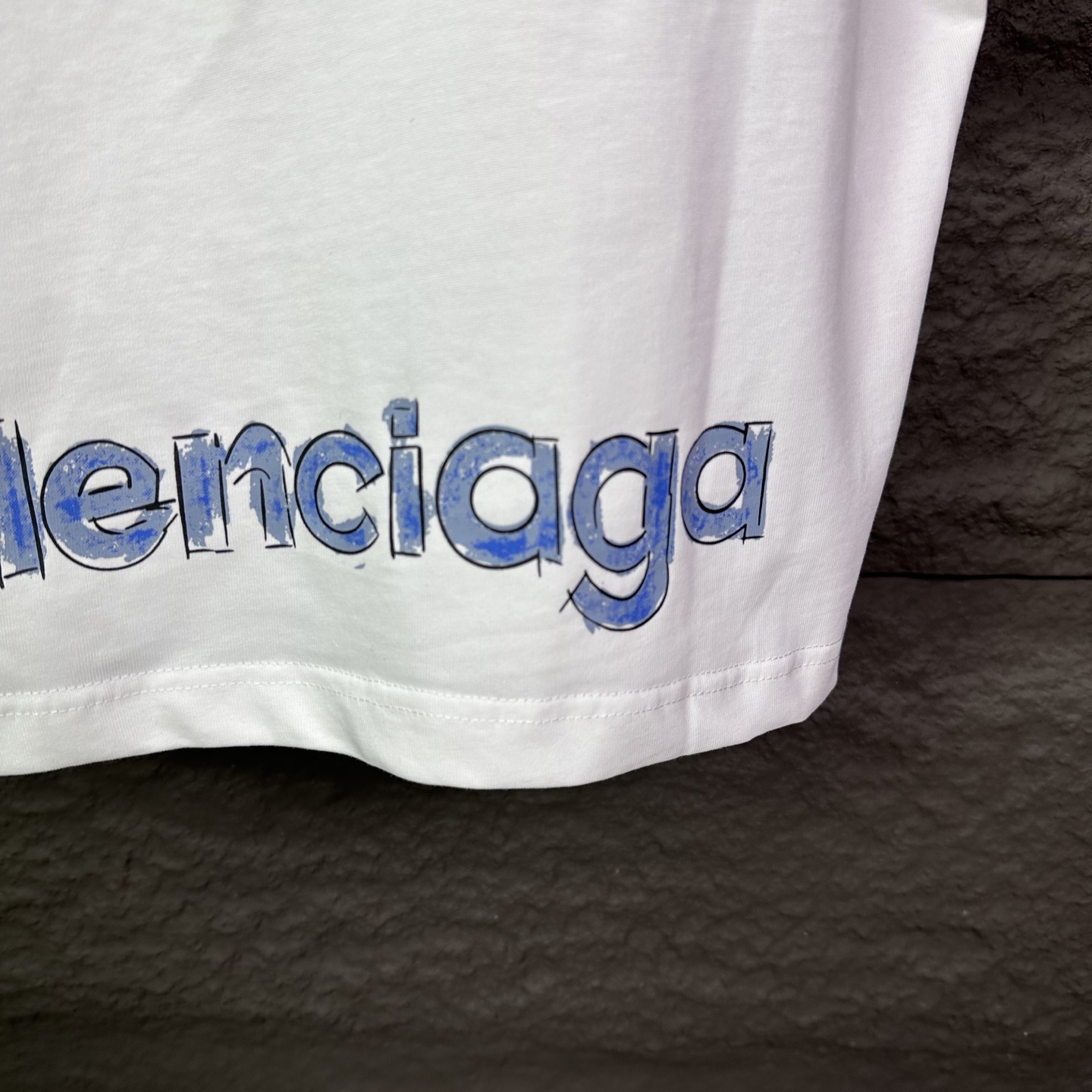 バレンシアガ スーパーコピー 優良サイト ブラッシュロゴTシャツ|上質感×都会的シルエットの人気作|スーパーコピーn級優良店 7 バレンシアガ スーパーコピー 優良サイト ブラッシュロゴTシャツ|上質感×都会的シルエットの人気作|スーパーコピー服