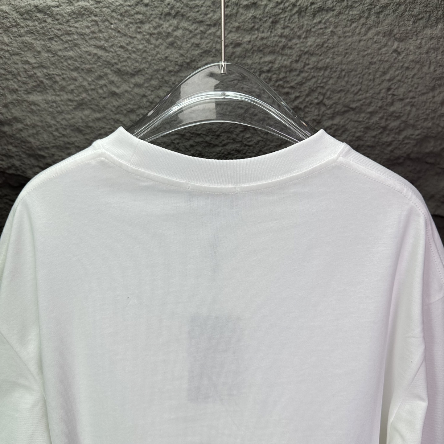 バレンシアガ スーパーコピー 優良サイト ブラッシュロゴTシャツ|上質感×都会的シルエットの人気作|スーパーコピーn級優良店 8 バレンシアガ スーパーコピー 優良サイト ブラッシュロゴTシャツ|上質感×都会的シルエットの人気作|スーパーコピー服