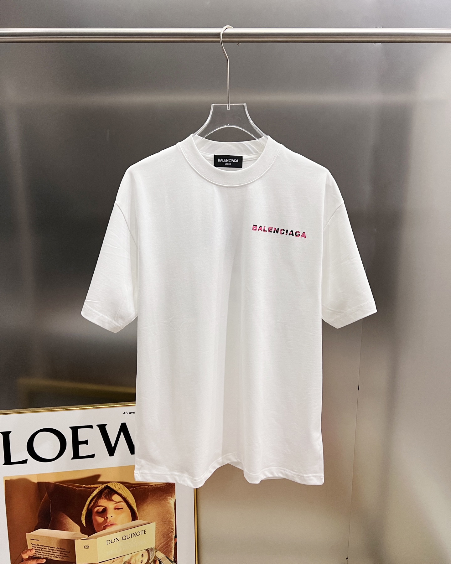 バレンシアガ スーパーコピー 優良サイト 小ロゴTシャツ｜清潔感×上質さのシンプルデザイン｜スーパーコピー服