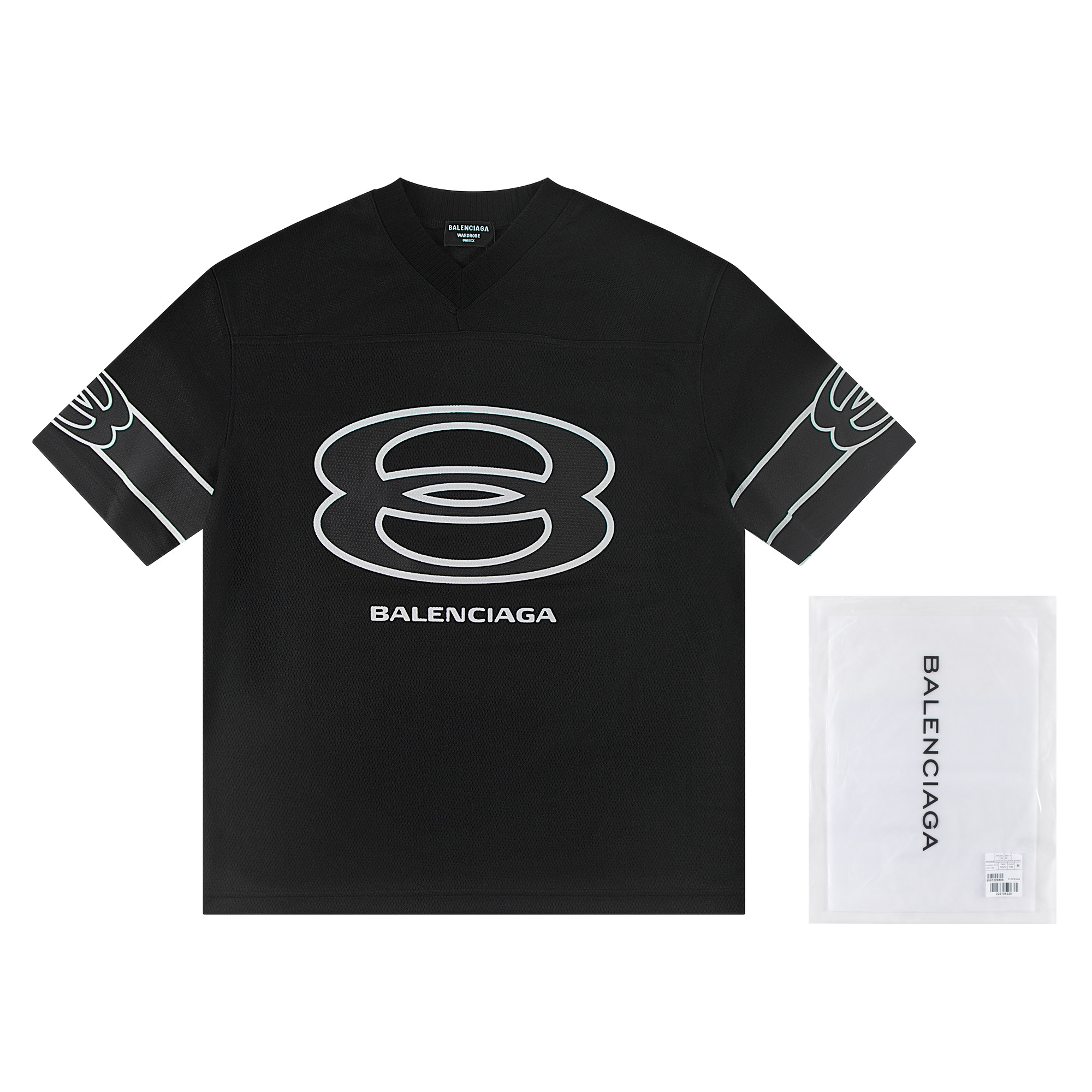 バレンシアガ スーパーコピー スポーツロゴVネックTシャツ|都会的シルエット×存在感あるビッグロゴ|スーパーコピーn級優良店 1 バレンシアガ スーパーコピー スポーツロゴVネックTシャツ|都会的シルエット×存在感あるビッグロゴ|スーパーコピー服