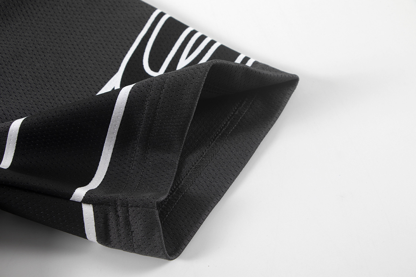 バレンシアガ n級コピー 背番号25スポーツTシャツ｜スタイリッシュ×スポーティの新定番｜スーパーコピー服